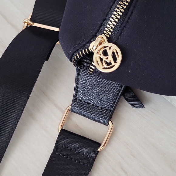Badgley Mischka Fanny Pack Black Belt Bag with Gold Accents - Picture 3 of 7
